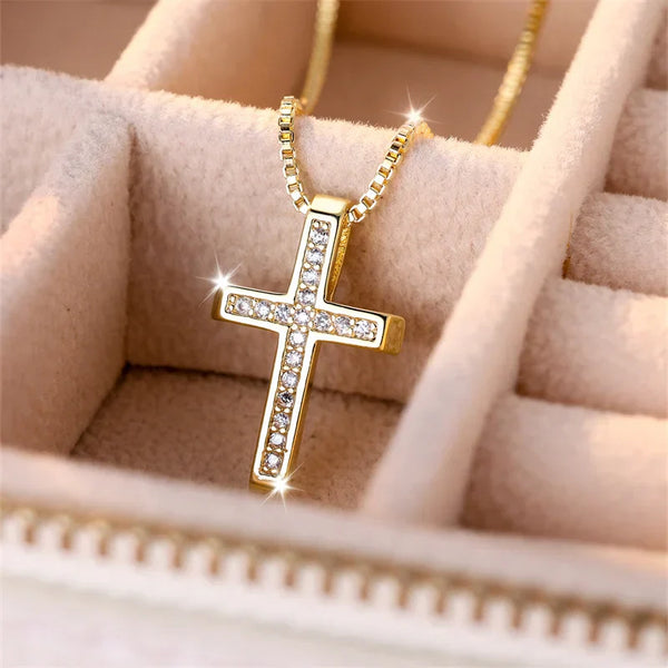 How to Build a Capsule Jewelry Wardrobe: A 12-Piece Framework