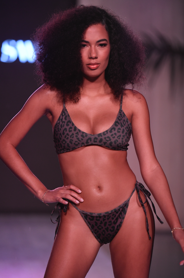 Bikini Top Shapes: Triangle vs. Bandeau vs. Underwire vs. Plunge (2026 Style Guide)