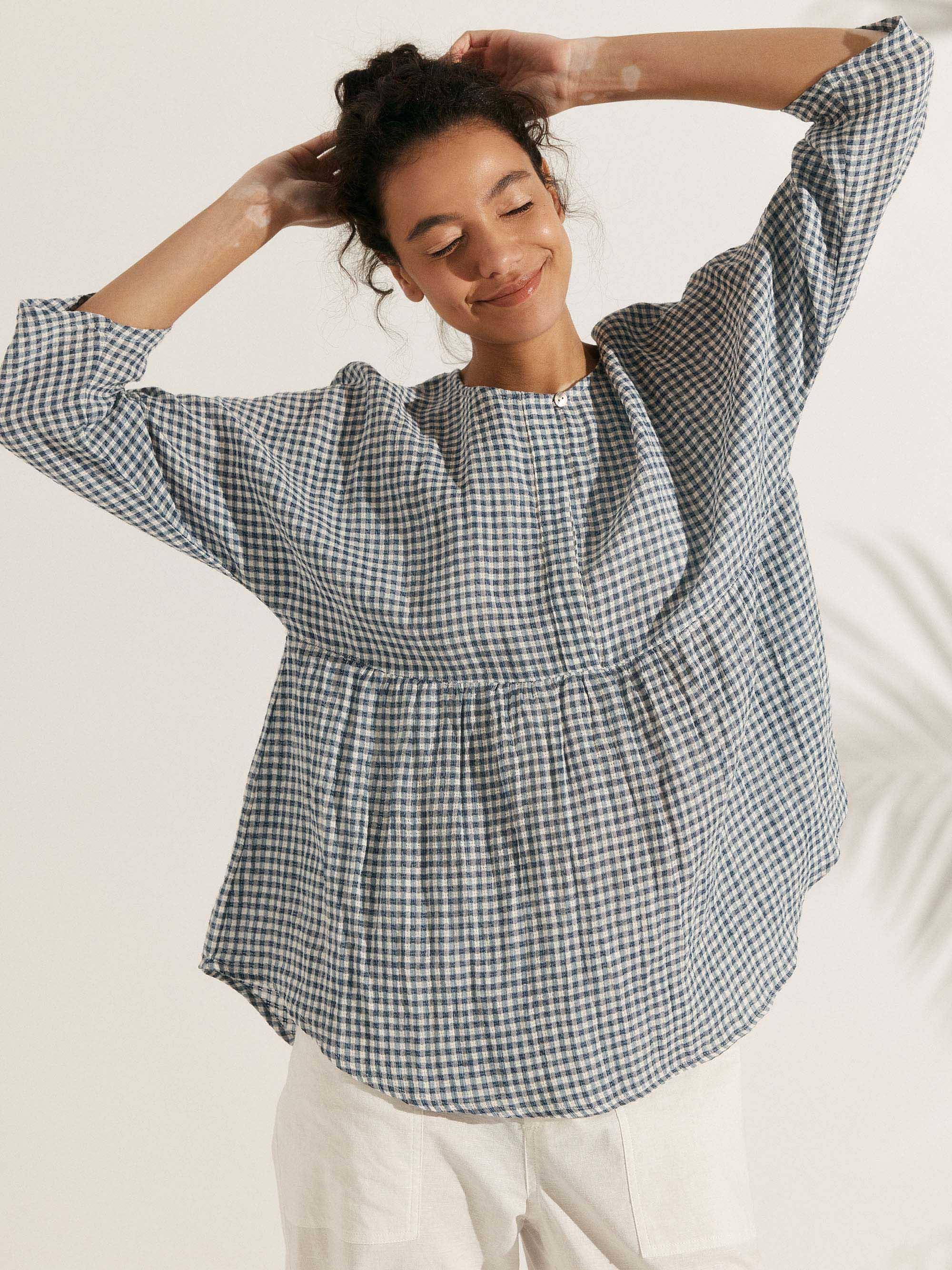 LINTICO Linen Checked Long-Sleeved Top CAROLINE — detail shot 10