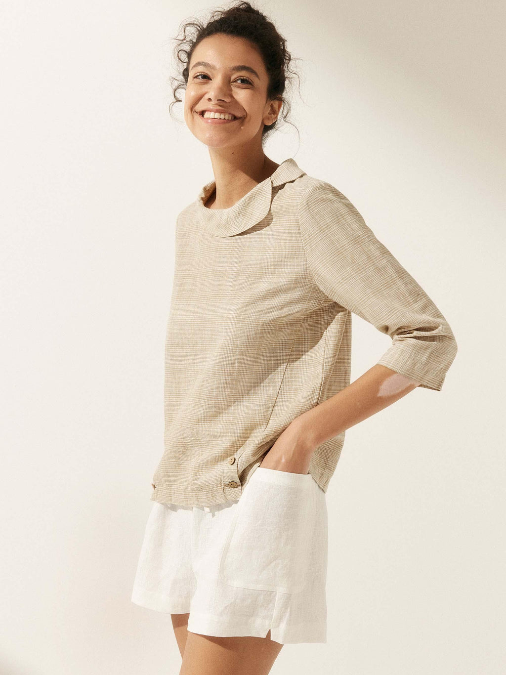 LINTICO Linen Gingham Checked Round Soft-Fold Collar Top LAURA — feature highlight