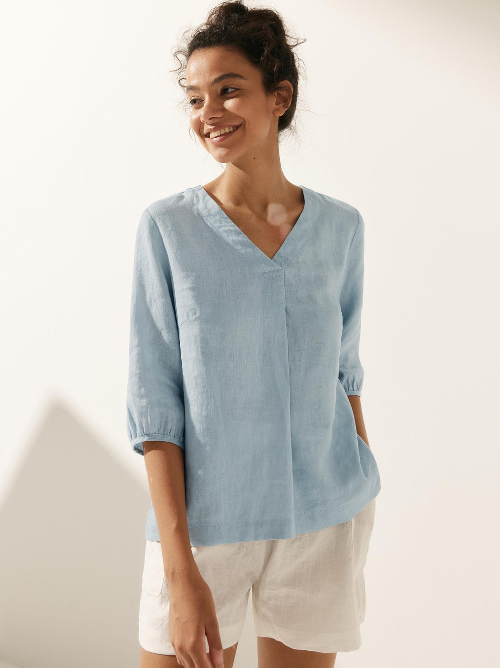 LINTICO 100% Linen Puff Sleeves Top LEAH — detail shot 6