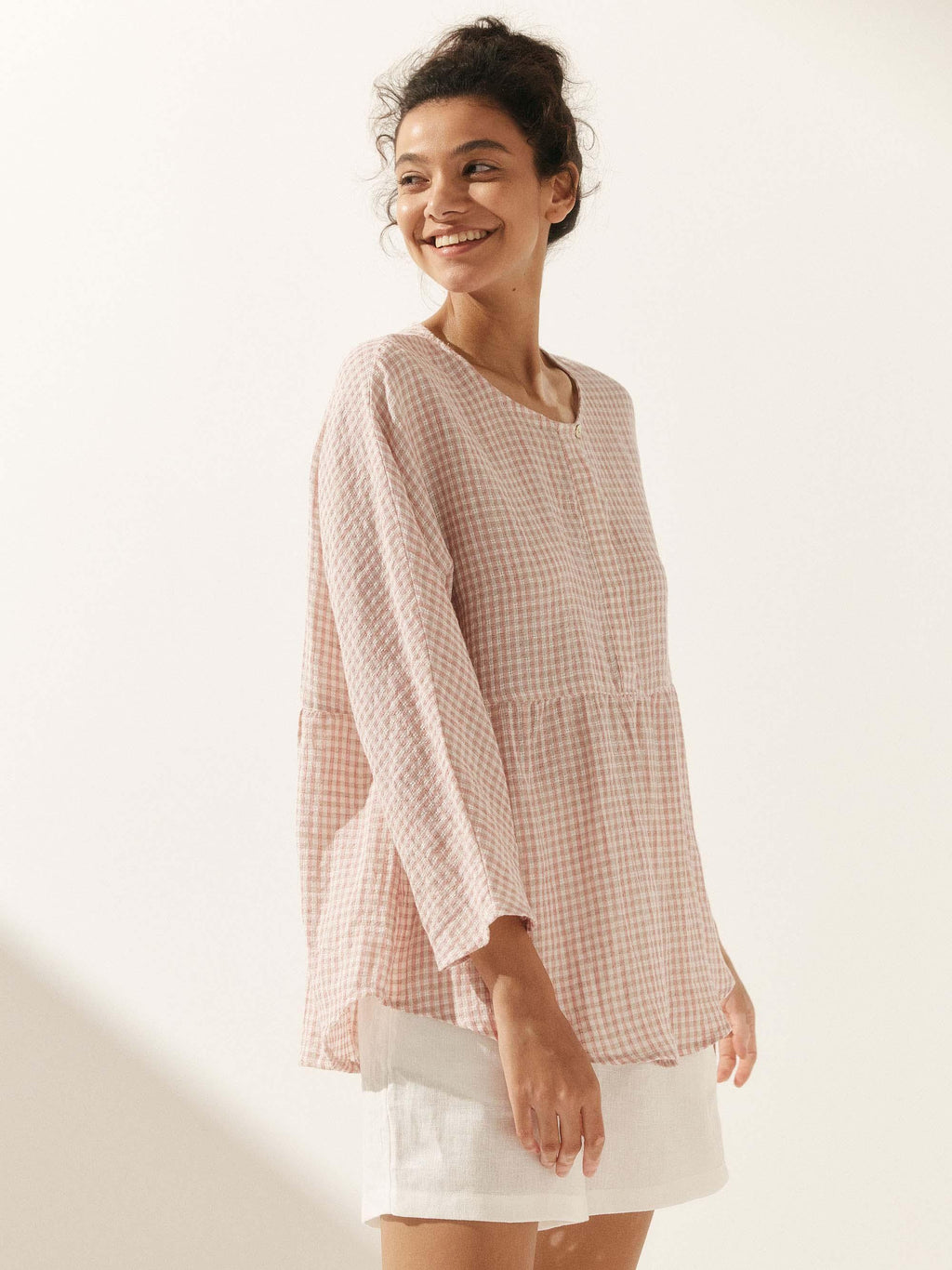 LINTICO Linen Checked Long-Sleeved Top CAROLINE — in-use photo