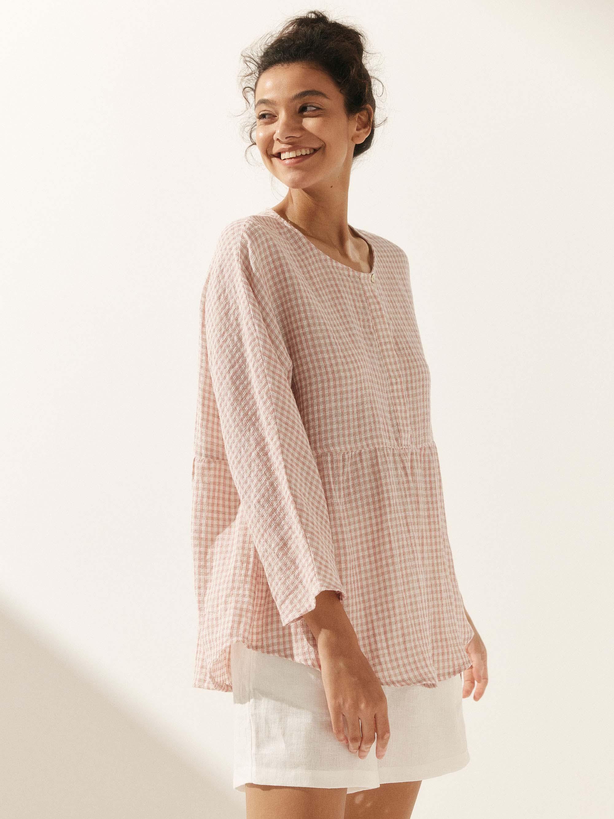 LINTICO Linen Checked Long-Sleeved Top CAROLINE — in-use photo