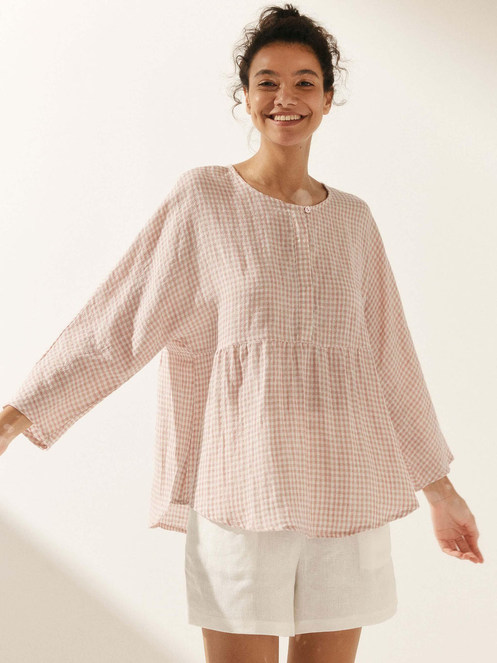 LINTICO Linen Checked Long-Sleeved Top CAROLINE — detail shot 6