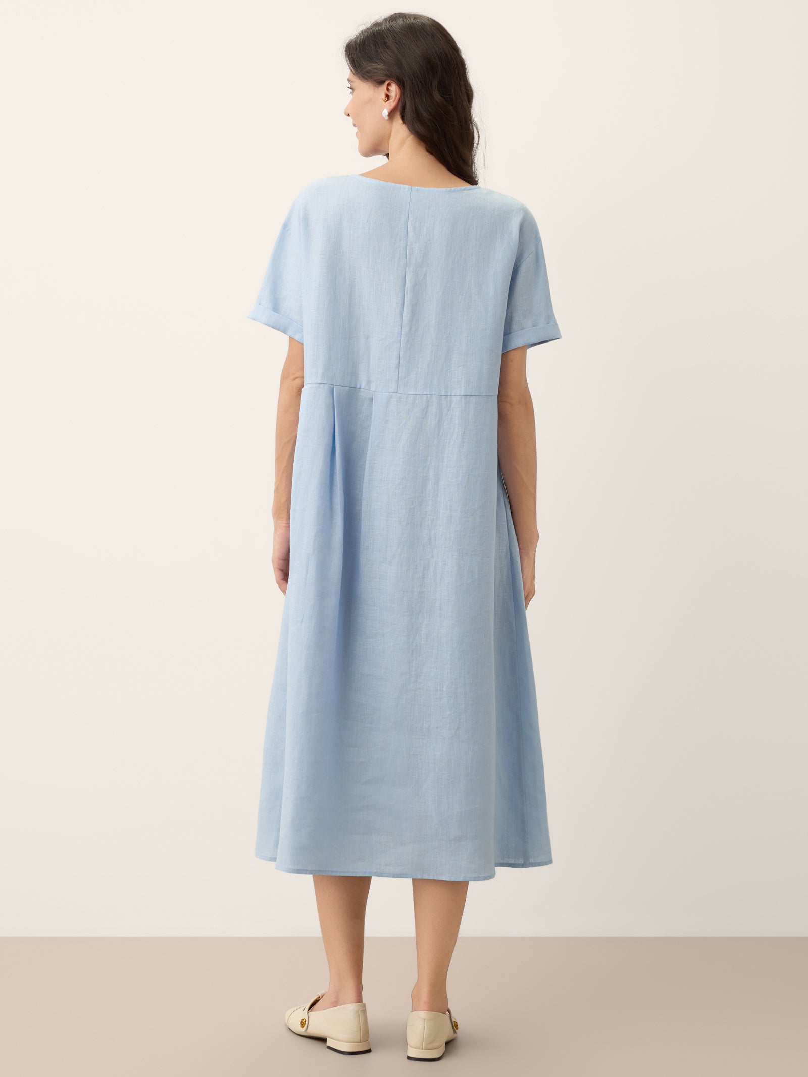 LINTICO 100% Linen Pinstripe Paneled Short-Sleeved Dress MORGAN — lifestyle context