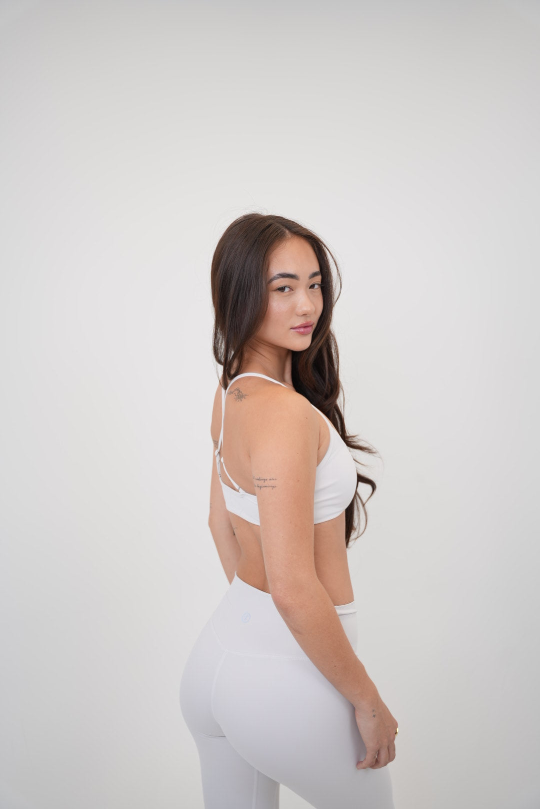 KIMITH BRAND My Time Is Divine Lime White Sculpt V-Waist Legging — in-use photo