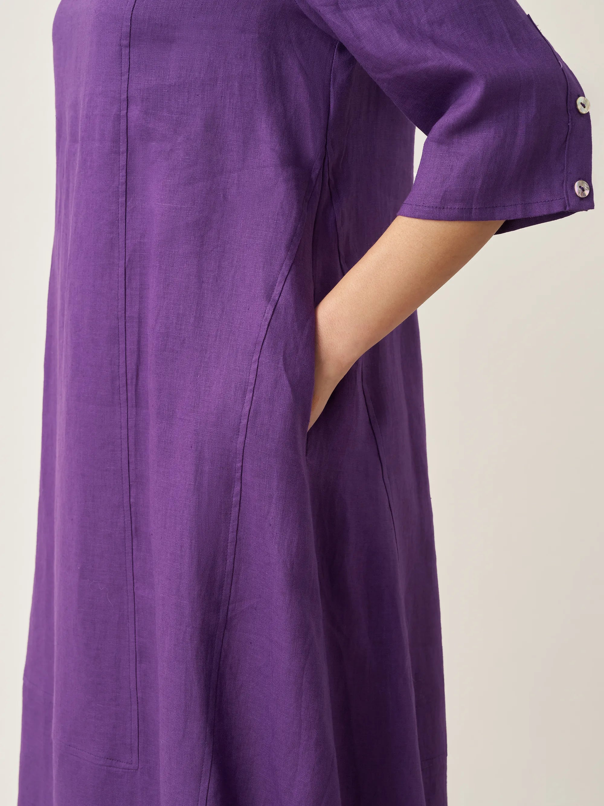 LINTICO 100% Linen Collarless Mid-Length Dress SOFIA — fabric or material detail