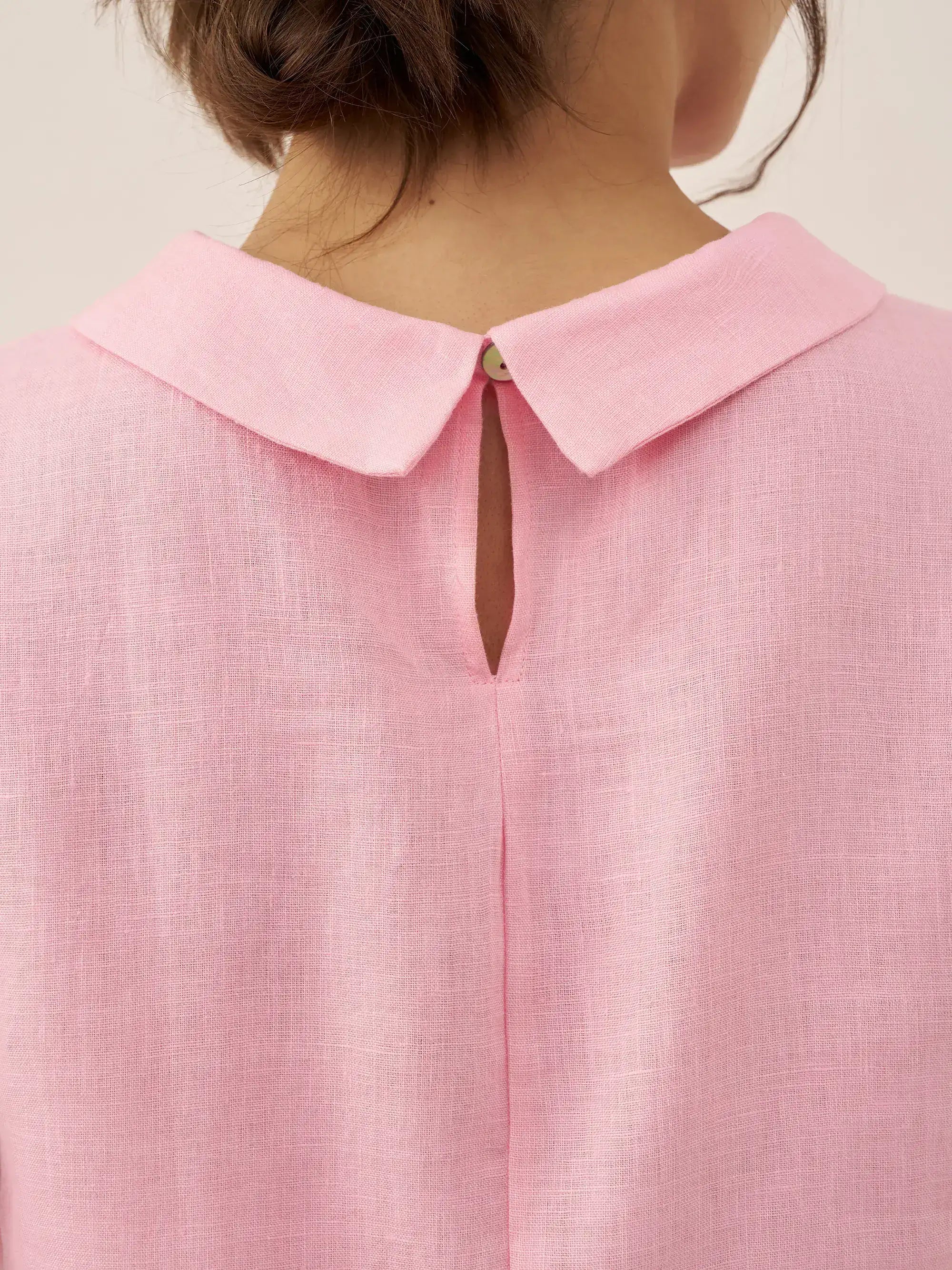 LINTICO 100% Linen Draped Collar Tank Top — detail shot 9