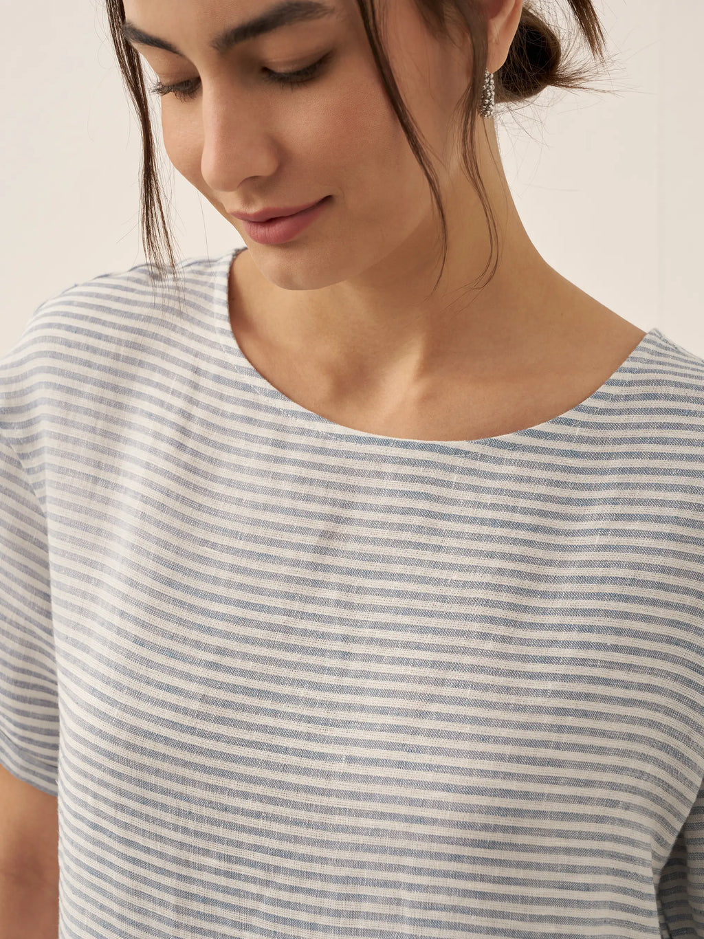 LINTICO 100% Linen Pinstripe Paneled Short-Sleeved Dress MORGAN — lifestyle context