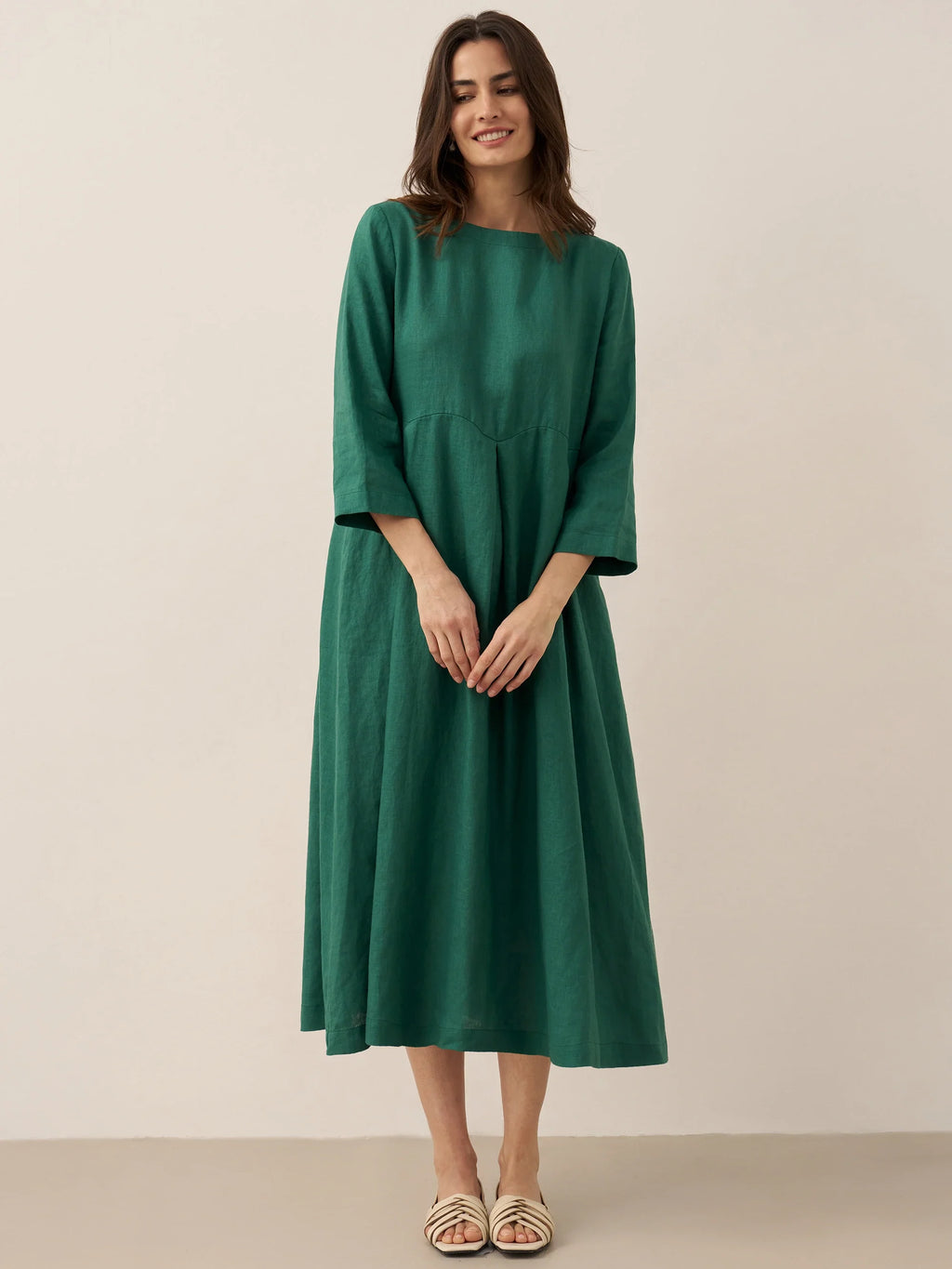 LINTICO 100% Linen Bateau Neck Pleated Maxi Dress ABIGAIL — detail shot 6