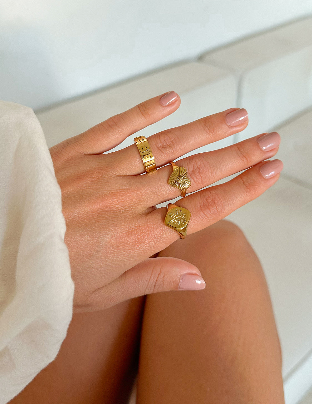 Elevated Faith Floral Signet Ring — alternative angle