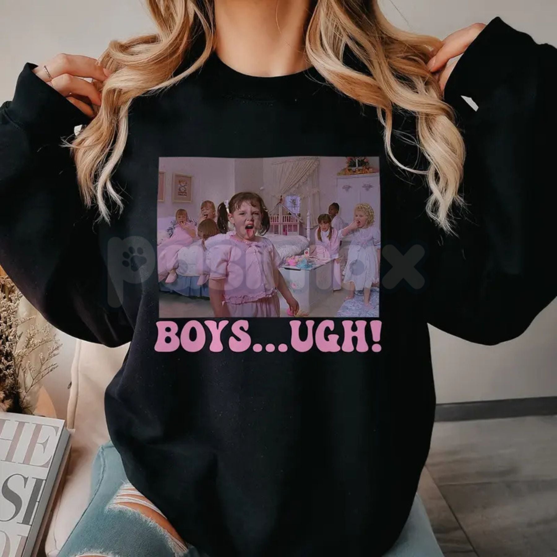 Pasimax Funny Valentines Sweatshirt | Retro Valentine Day Shirt | Sarcastic Anti-Valentine Crewneck | Groovy Heart Graphic Ju
