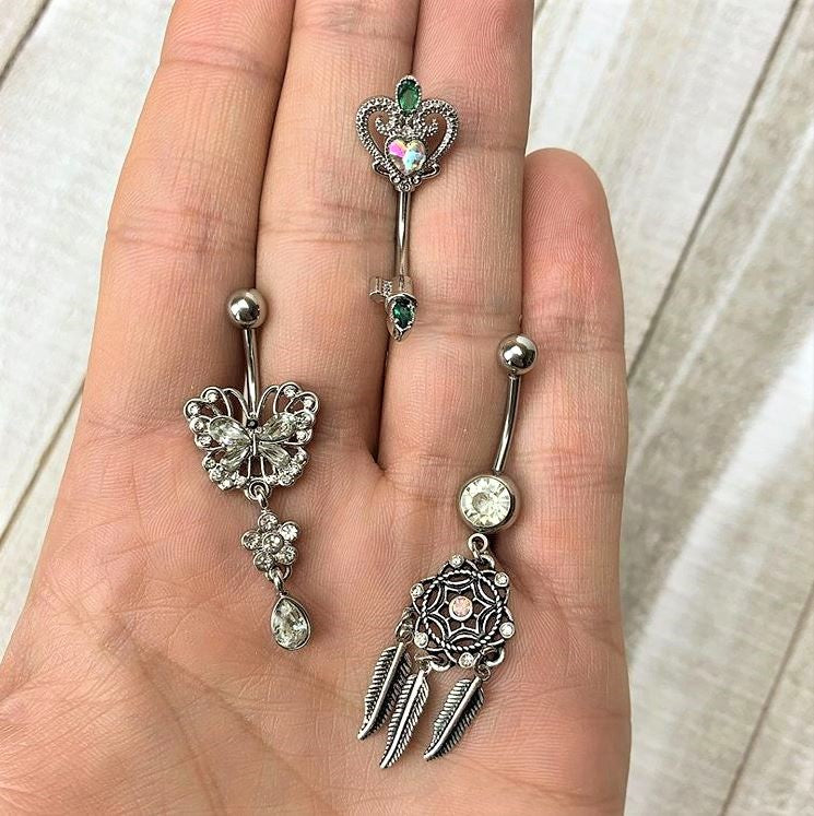 BodyCandy Green Aurora Gem Queens Key Double Mount Belly Ring — detail close-up