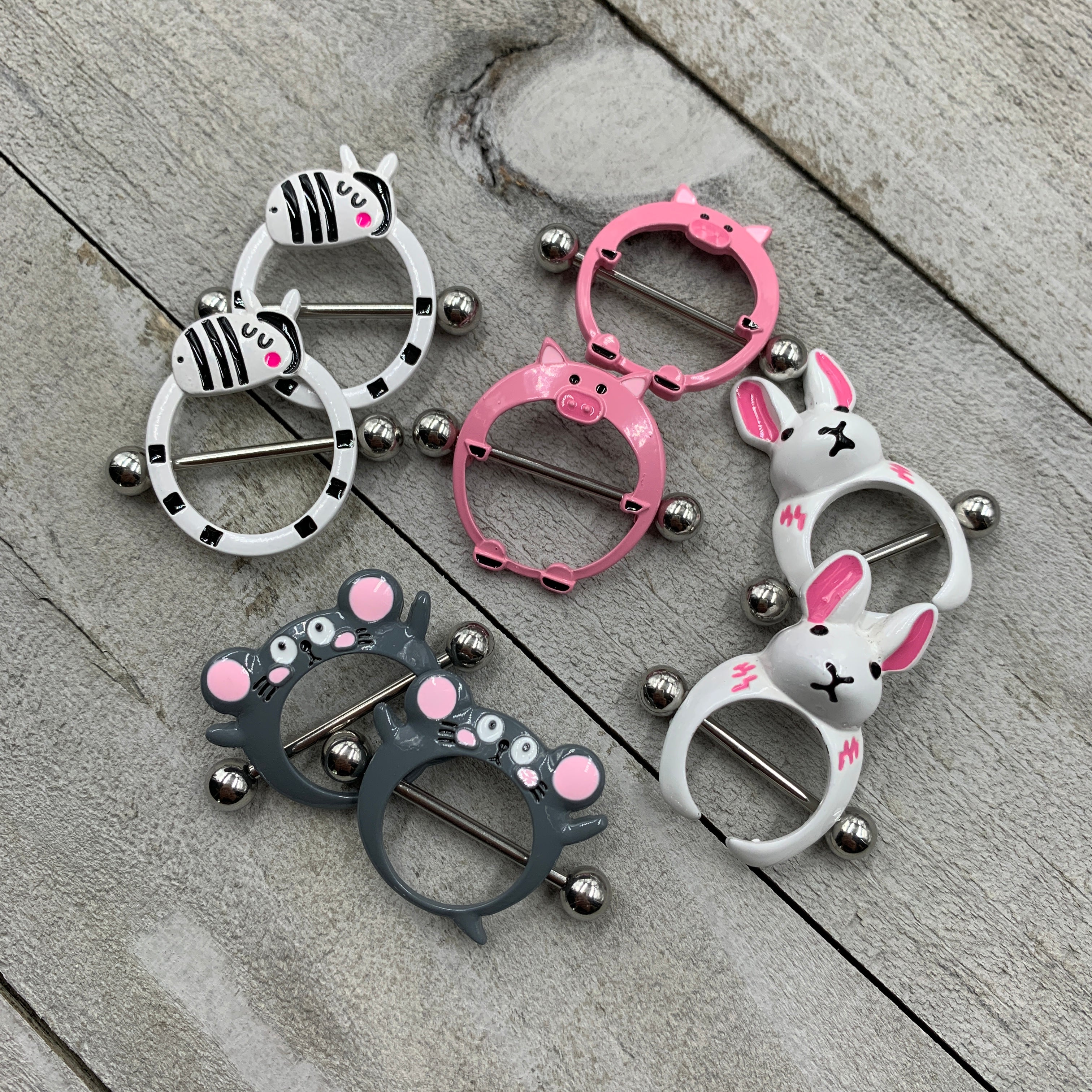 BodyCandy 14G 5/8 Pink Pig Nipple Shield Set — detail close-up