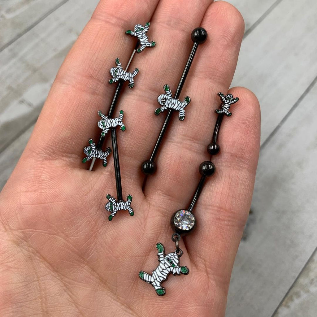 BodyCandy 14G 5/8 Black Green Mummy Halloween Barbell Nipple Ring Set — detail close-up