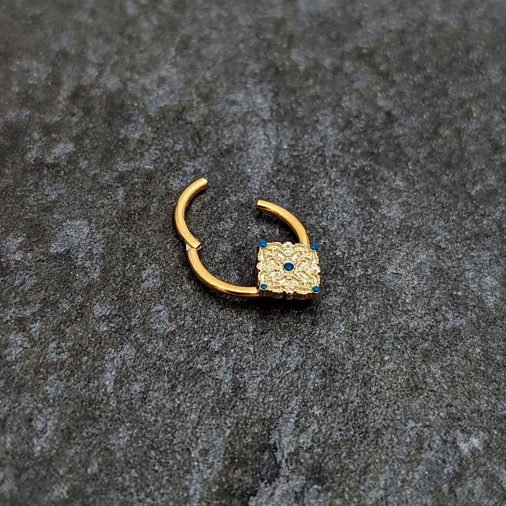 BodyCandy 16G 3/8 Gold Tone Lacy Rhombus Hinged Segment Ring — back view