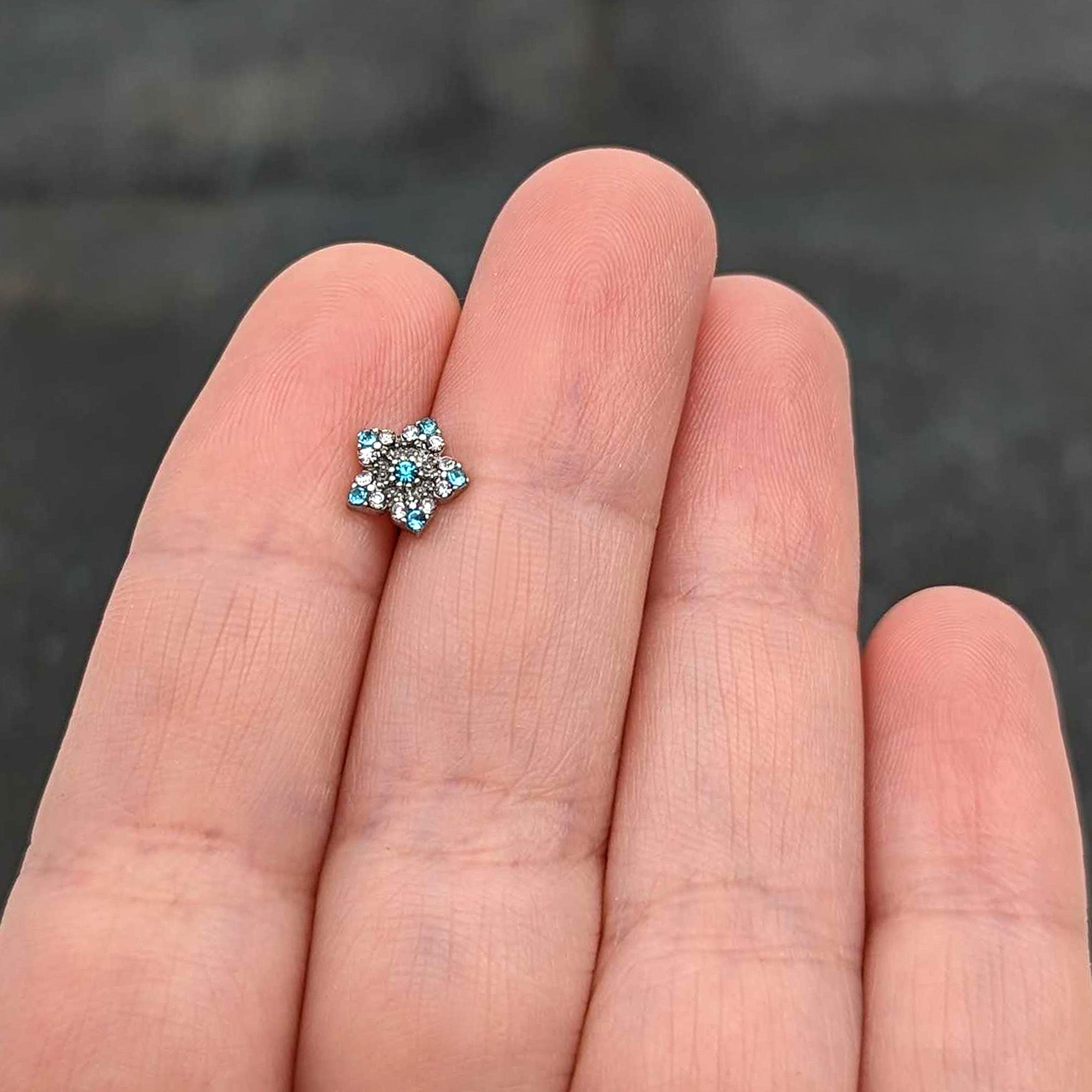 BodyCandy 16G 5/16 Clear Blue Gem Opulent Flower Labret Monroe Tragus — size reference