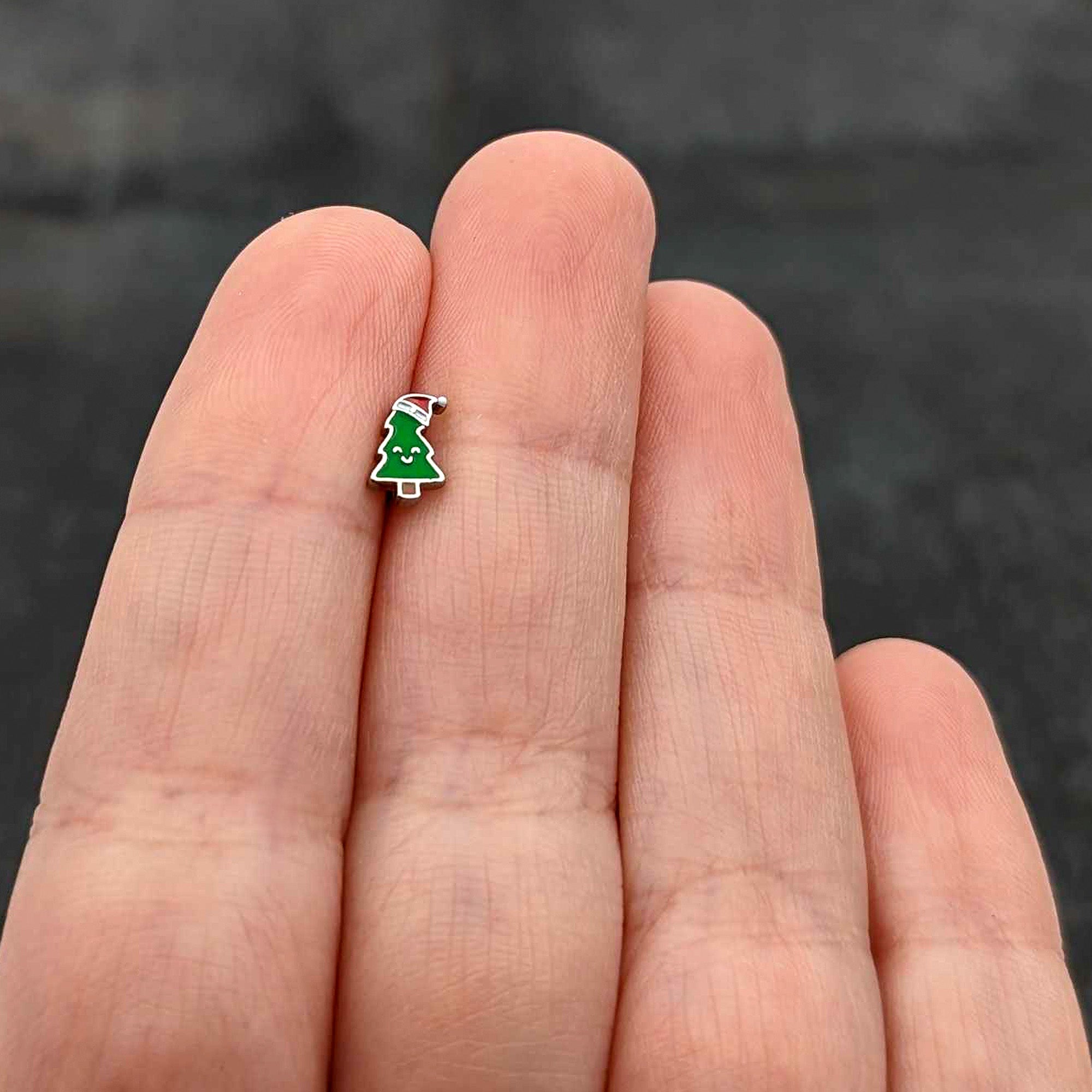 BodyCandy 16G 1/4 Happy Christmas Tree Hat Cartilage Tragus Earring — size reference
