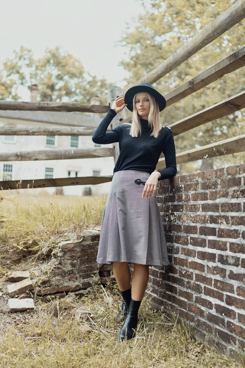 profile-nyc WOOL PLAID KILT SKIRT — detail close-up
