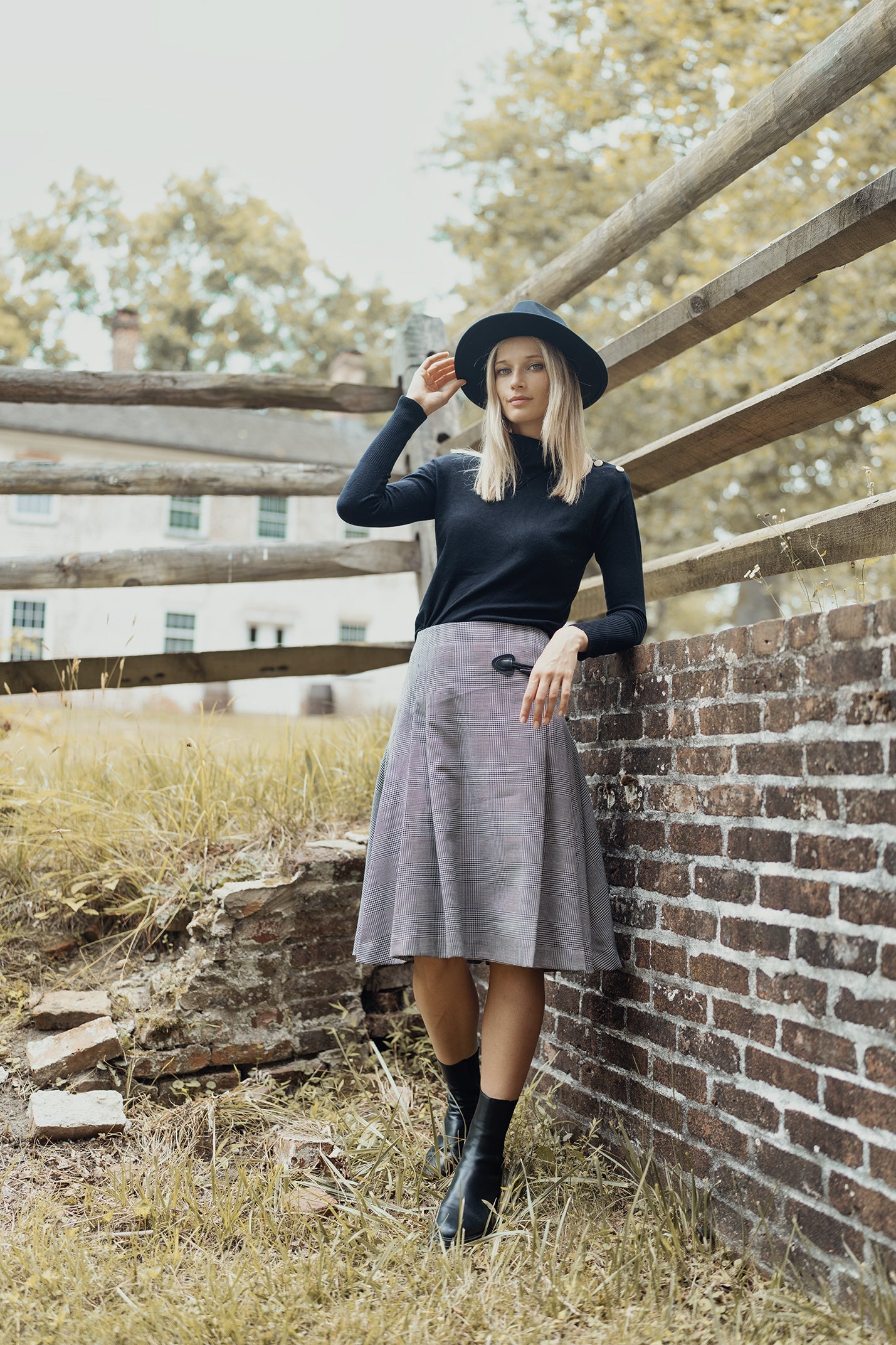 profile-nyc WOOL PLAID KILT SKIRT — detail close-up