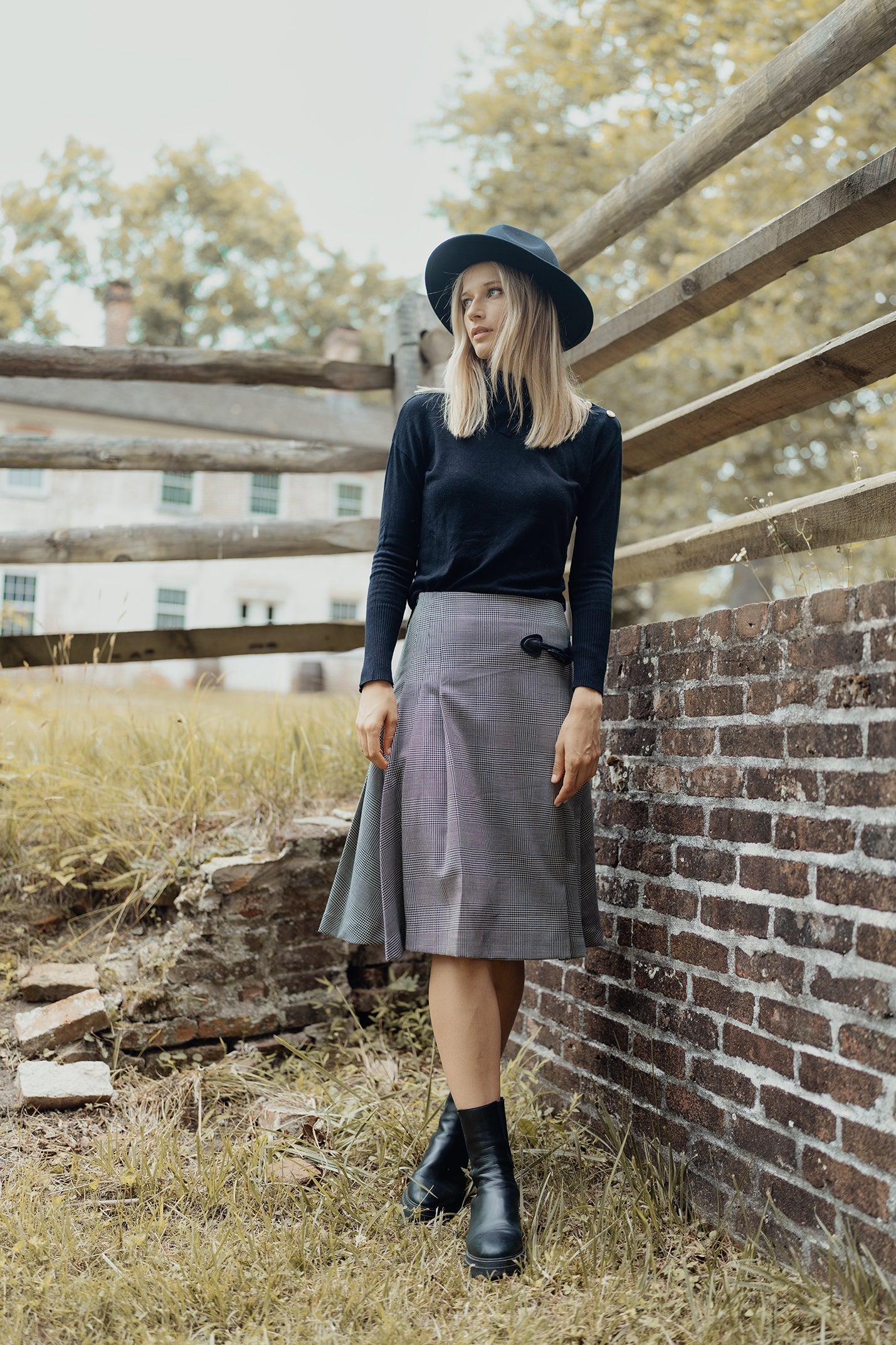 profile-nyc WOOL PLAID KILT SKIRT — in-use photo