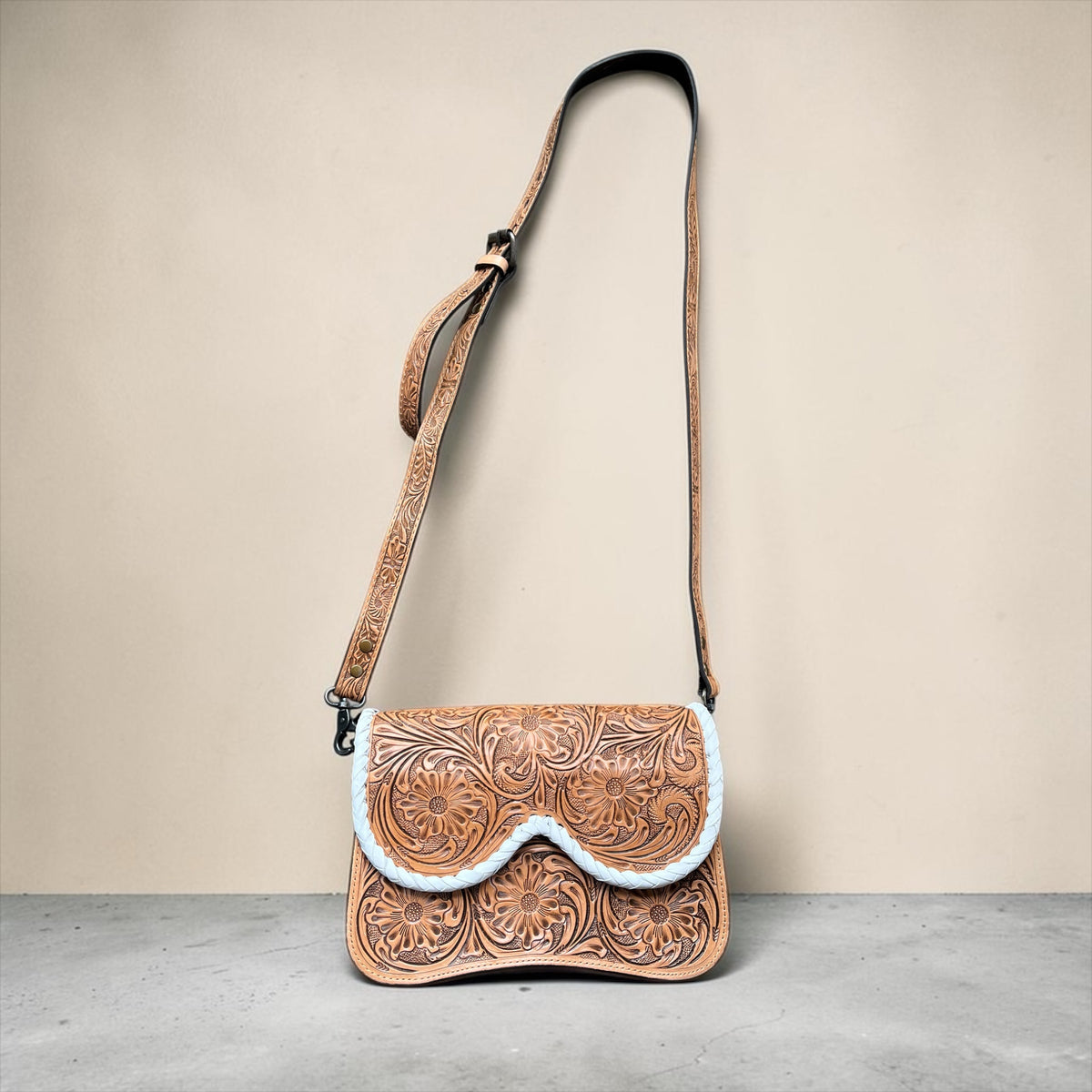 TAN/WHITE TOOLED LEATHER CROSSBODY BAG