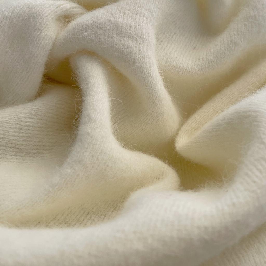 Silverlyne Pure Angora | Short sleeve base layer shirt (Men's) — detail close-up