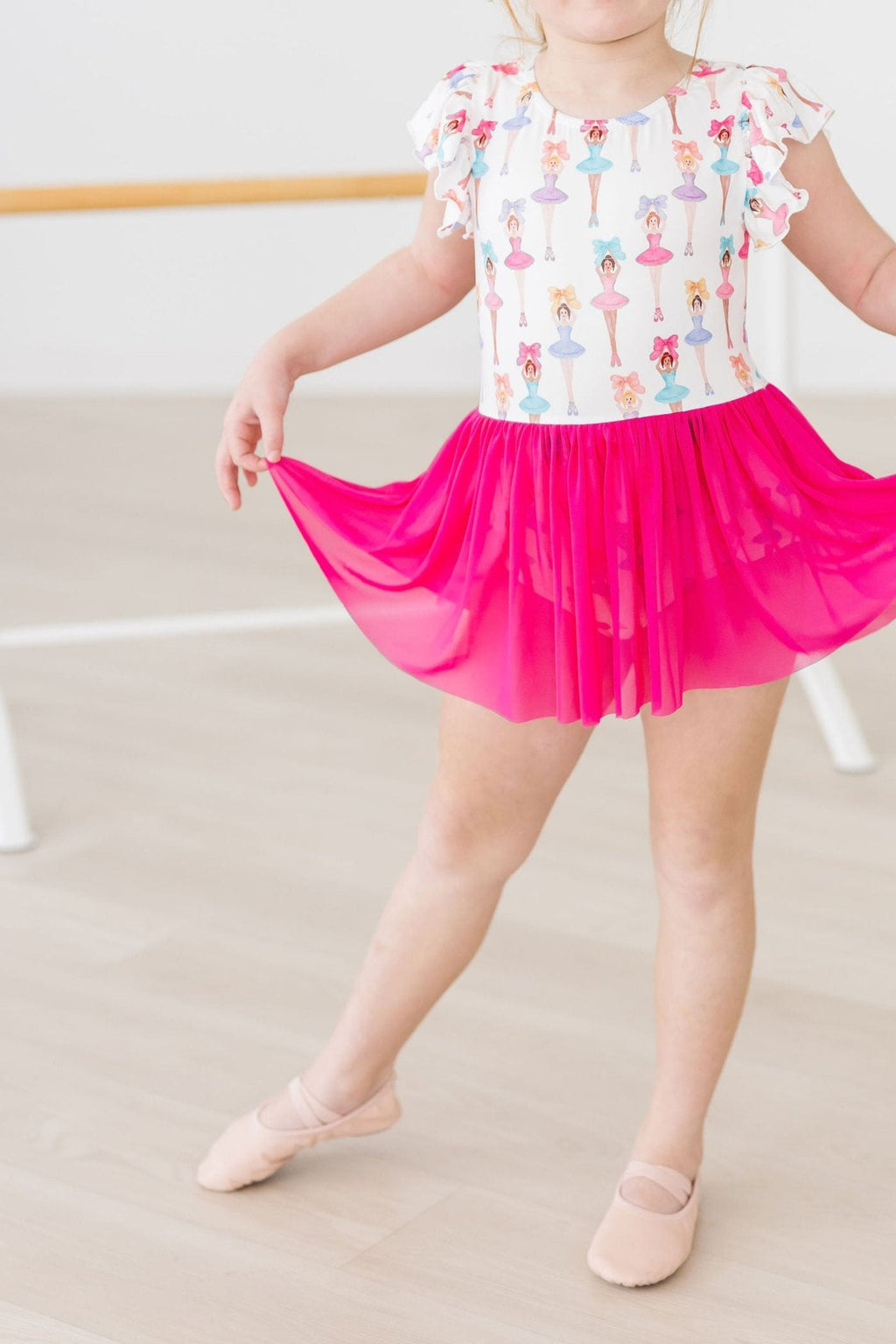Mila & Rose ® Ballerina Bows S/S Twirl Leotard — detail close-up