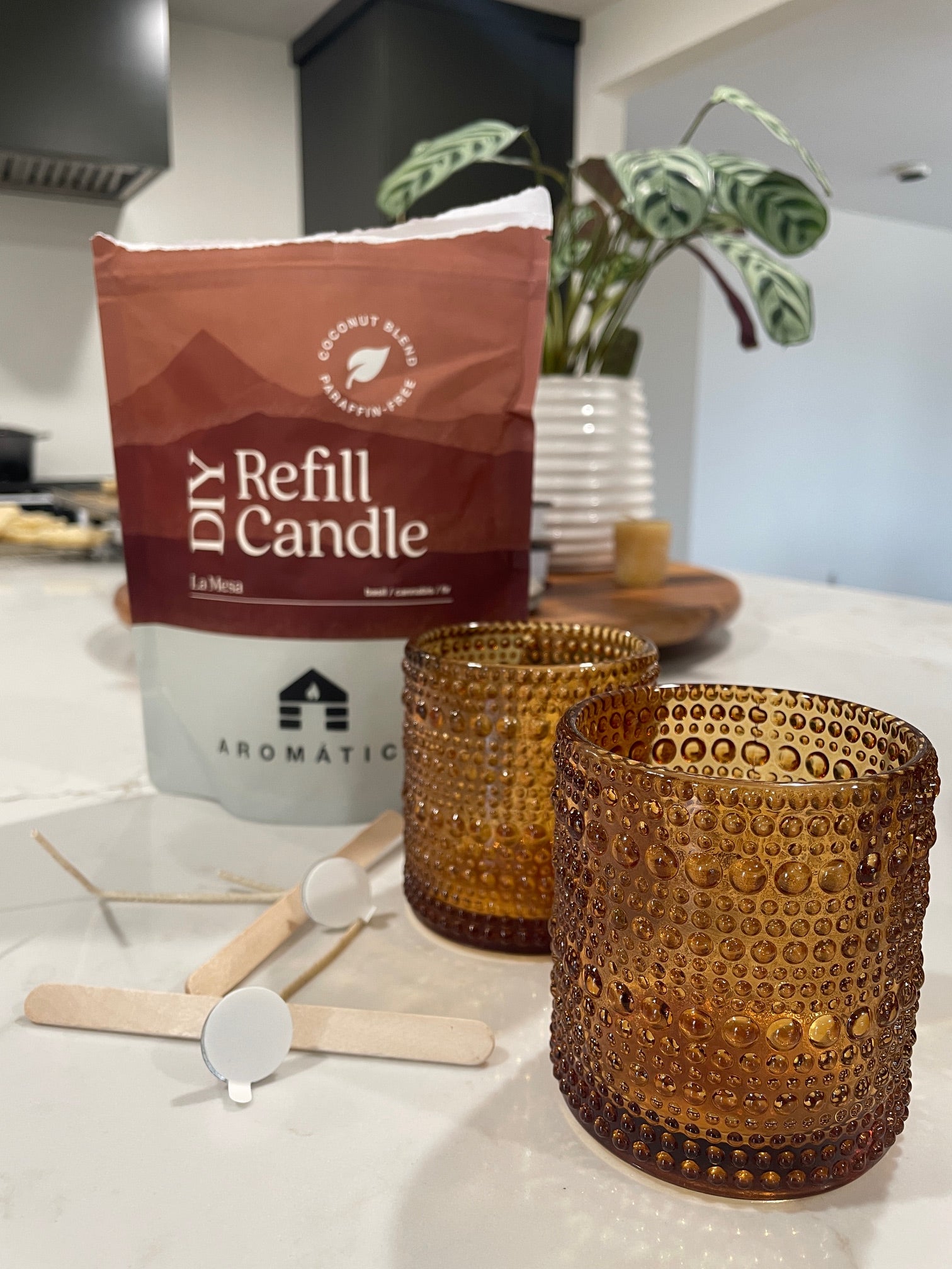 Bluecorn Candles Aromática Scented Candle Refill Kit — lifestyle context