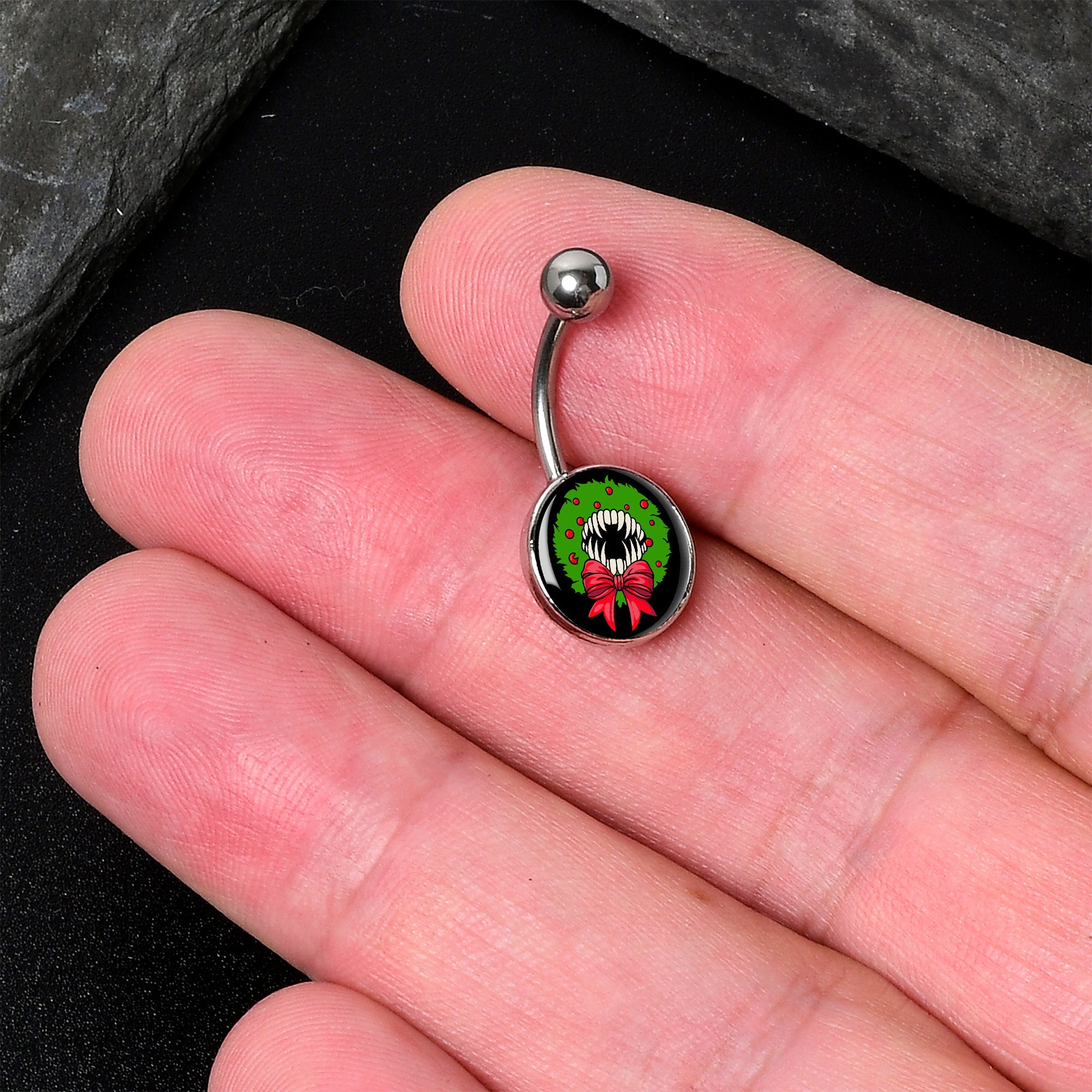 BodyCandy Holiday Vampire Wreath Belly Ring by Onyx O — detail close-up