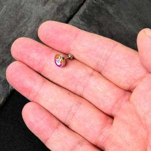BodyCandy 16G 1/4 Retro Stripes Peace Sign Fingers Cartilage Tragus Earring by Onyx O — detail close-up