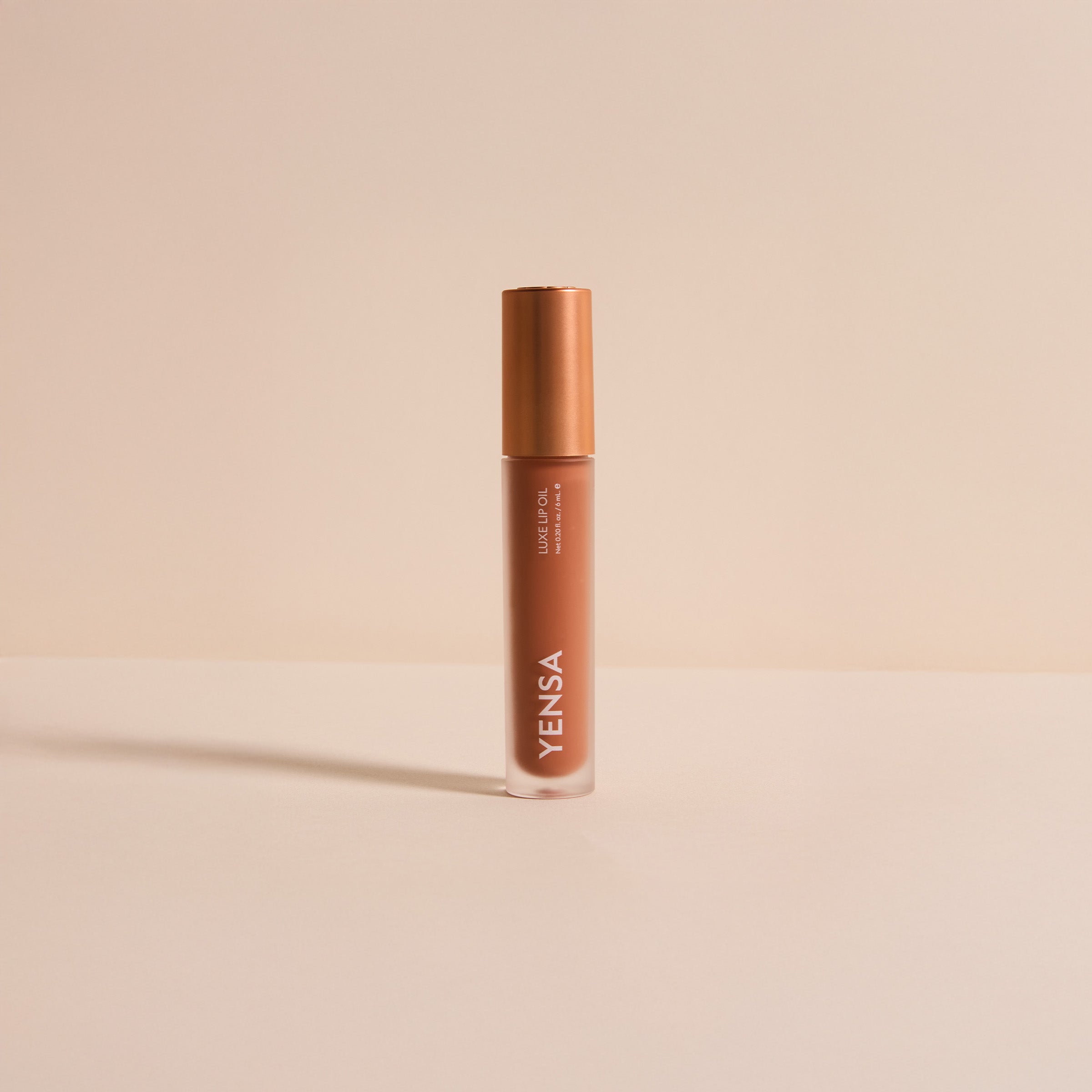 YENSA Luxe Lip Nourishing Oil with Hyaluronic + Vitamin E — color detail