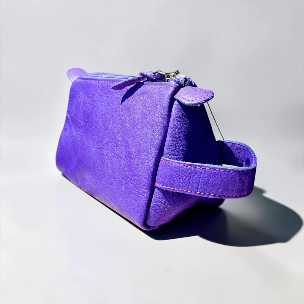 PURPLE BOOTSTITCH TOILETRY BAG