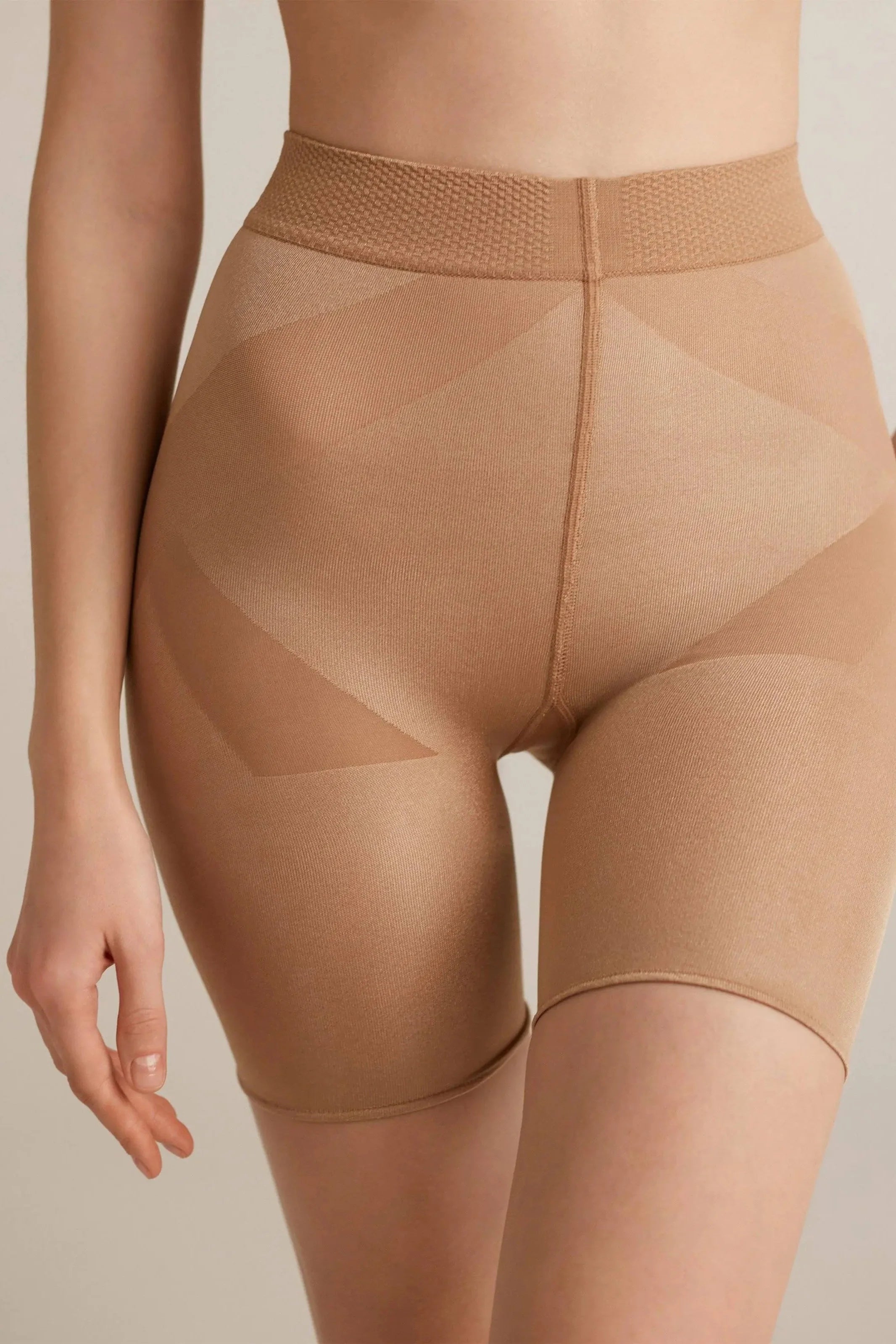 TheRanok.com Shapewear Shorts Conte X-Press - Control Top — lifestyle context