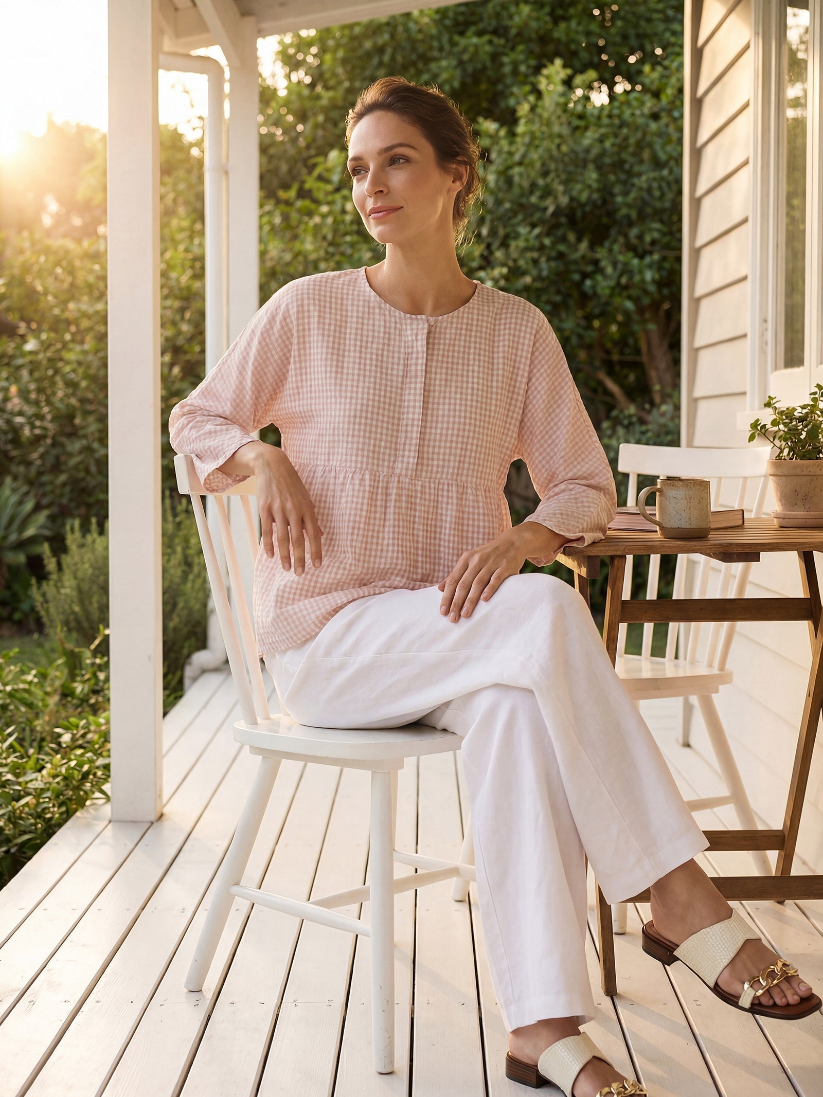 LINTICO Linen Checked Long-Sleeved Top CAROLINE — detail close-up