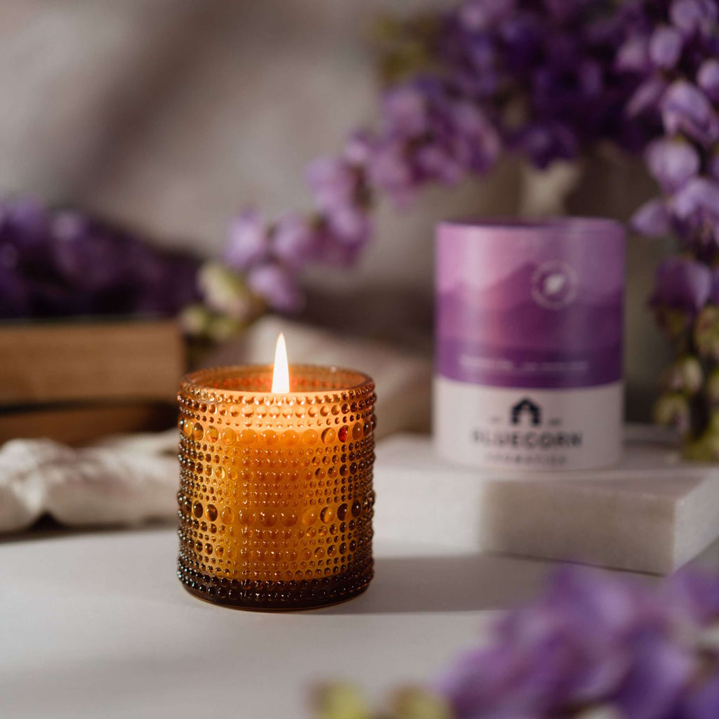 Bluecorn Candles Mountain Lilac Scented Candle - Aromática — branding close-up
