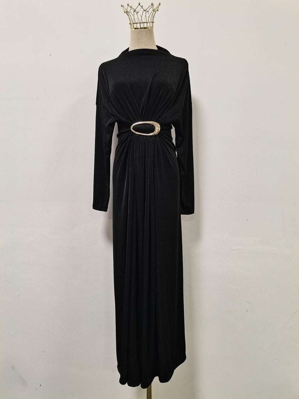 Bella Mia Fall Retro Metal Decorative Waist Slimming Half Turtleneck High Waist Maxi Dress for Women — detail and construction