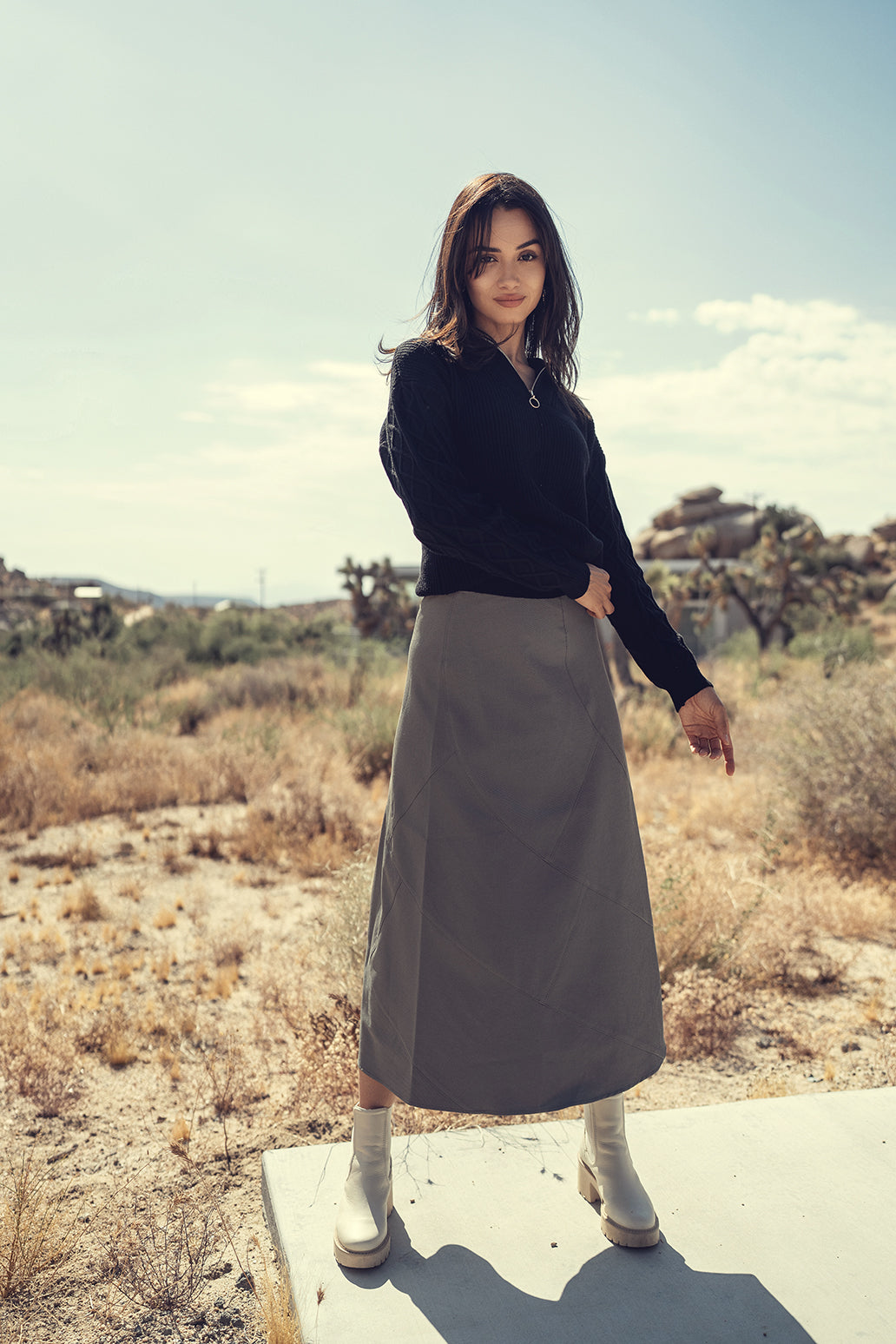 profile-nyc WOOL SEAM SKIRT — detail close-up