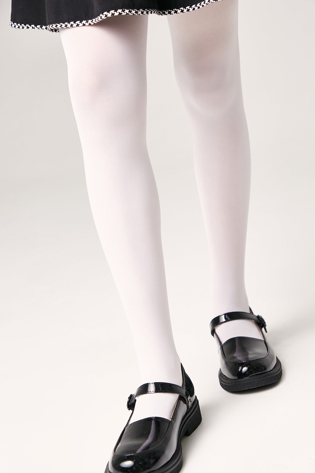 TheRanok.com Conte Tights for girls - Only 40 Den — product on model