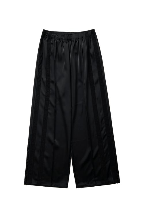 LEISEU TRACK PANTS IN BLACK