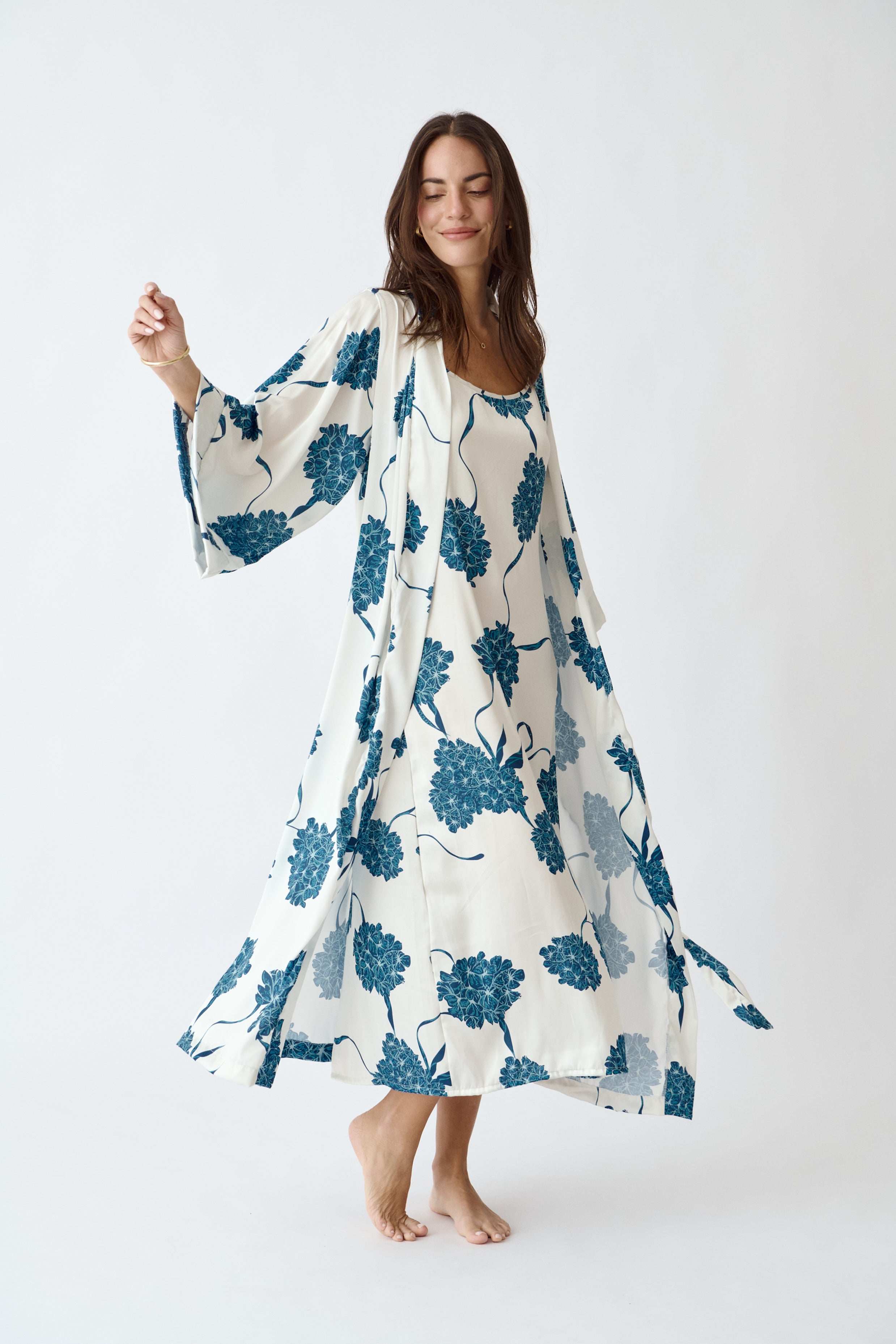 Simoné Sleepwear USA Washable Silk Kimono & Dress Set - Blossom — lifestyle context