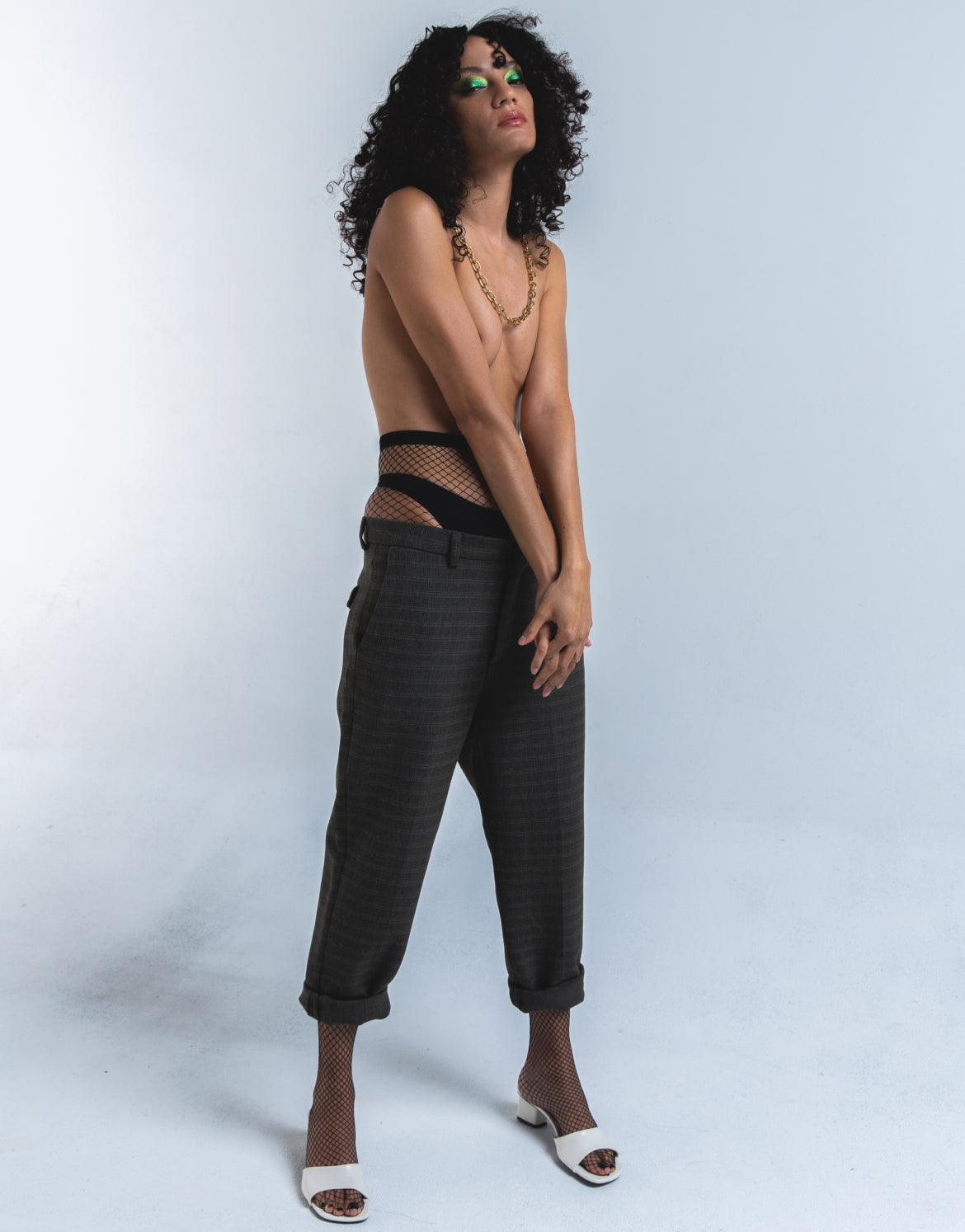 Les Belles Co FISHNET — in-use photo