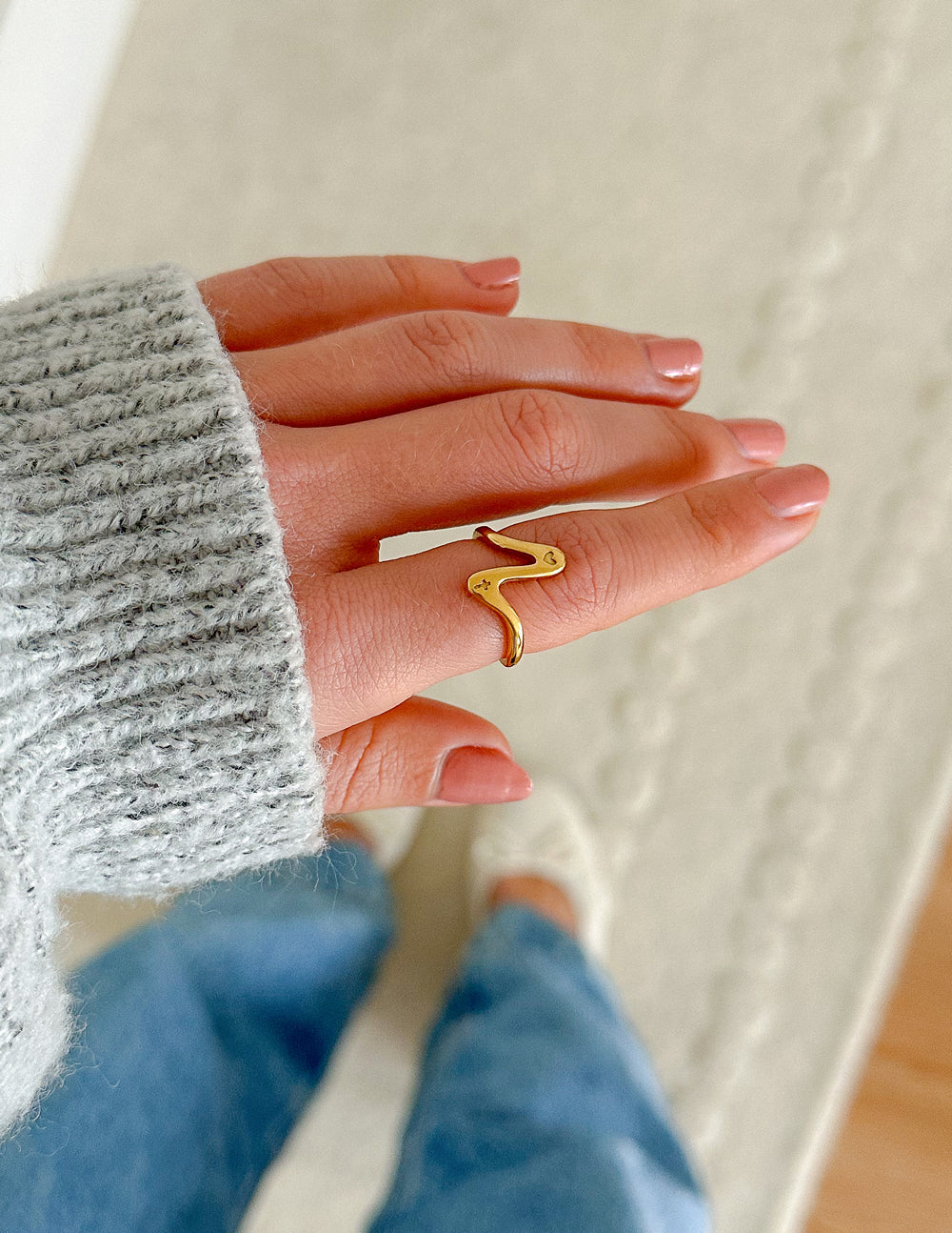 Elevated Faith Wavy Heart Ring — detail close-up