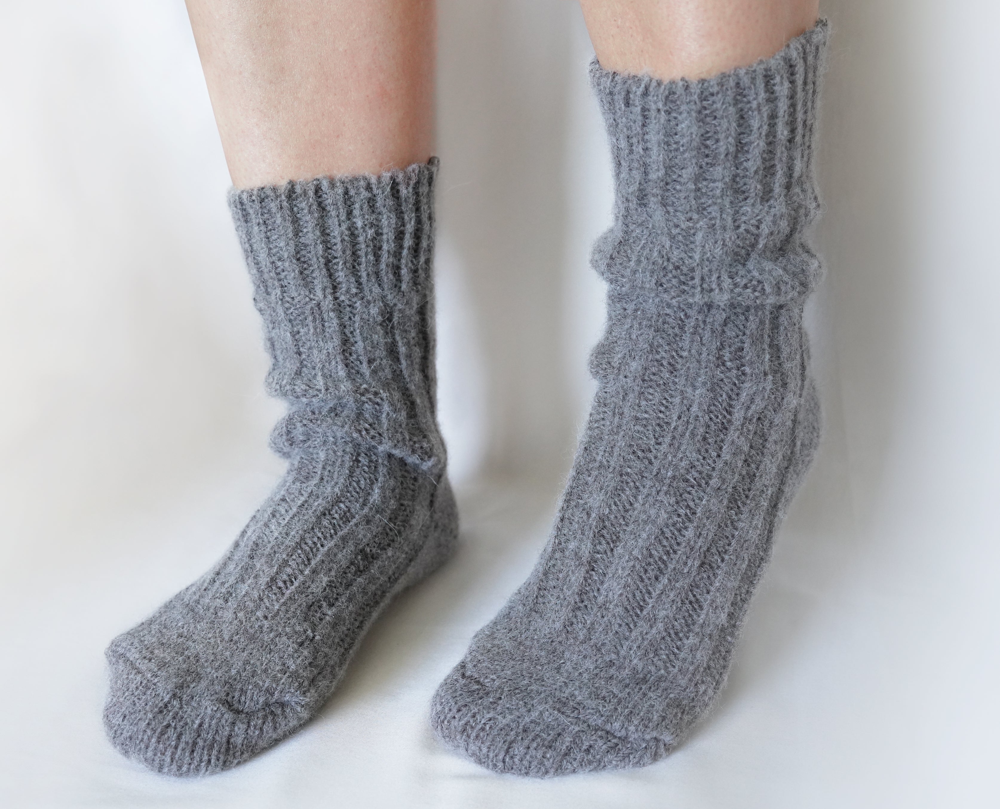 tittimitti tittimitti® Men’s Alpaca Wool Socks – Soft Warm Winter Crew Socks (Made in Italy) — alternative angle