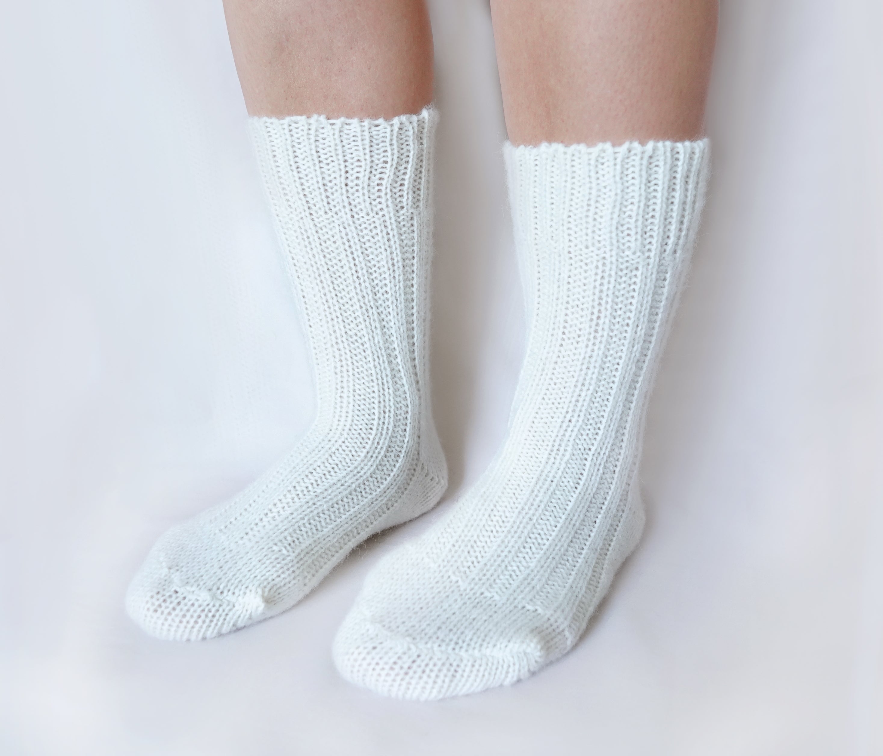 tittimitti tittimitti® Men’s Alpaca Wool Socks – Soft Warm Winter Crew Socks (Made in Italy) — side view