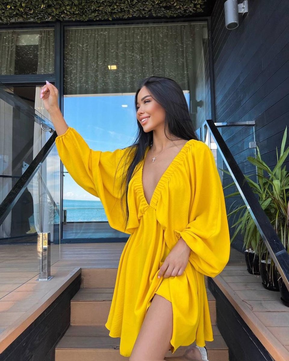 Fashionable V-neck Lantern Sleeve Dress for Women