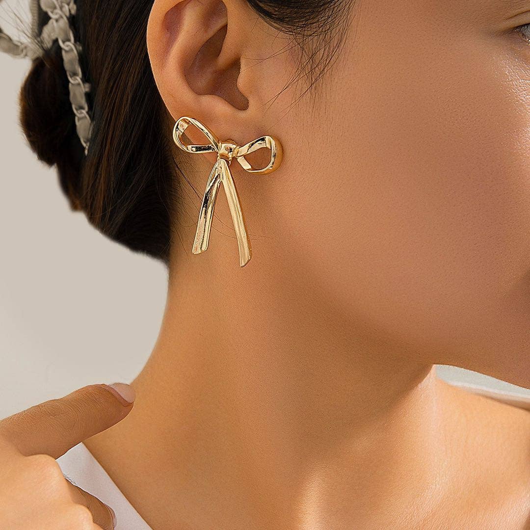 Pretty Little Patriot Pretty Little Patriot Bow earrings — construction detail