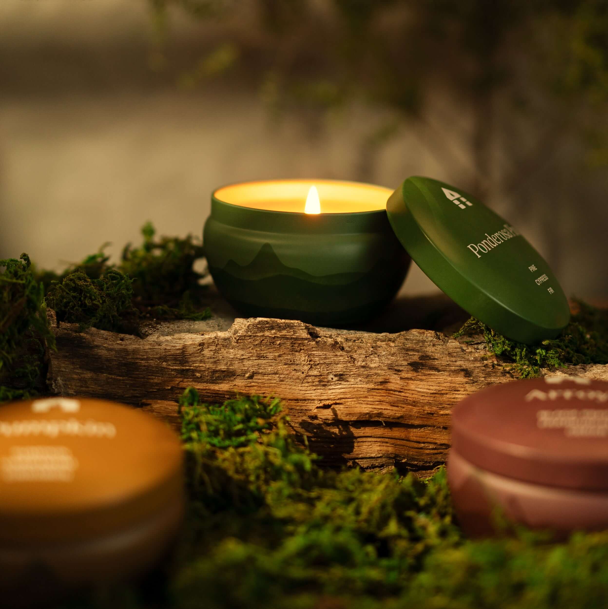 Bluecorn Candles Scented Candle Tins - Aromática - 8oz — branding close-up