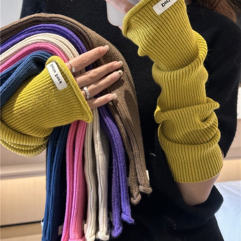 Mariam's Collection ‌Cascading Knit Sleeve Covers Cozy Elegance for Layered Style (MAC312) — construction detail