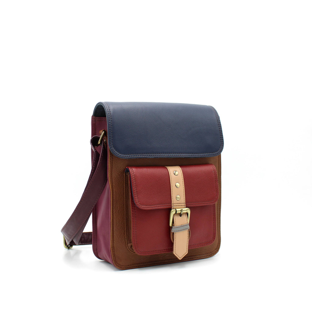 WONENA Soruka Isla · Unisex Leather Crossbody Bag — packaging